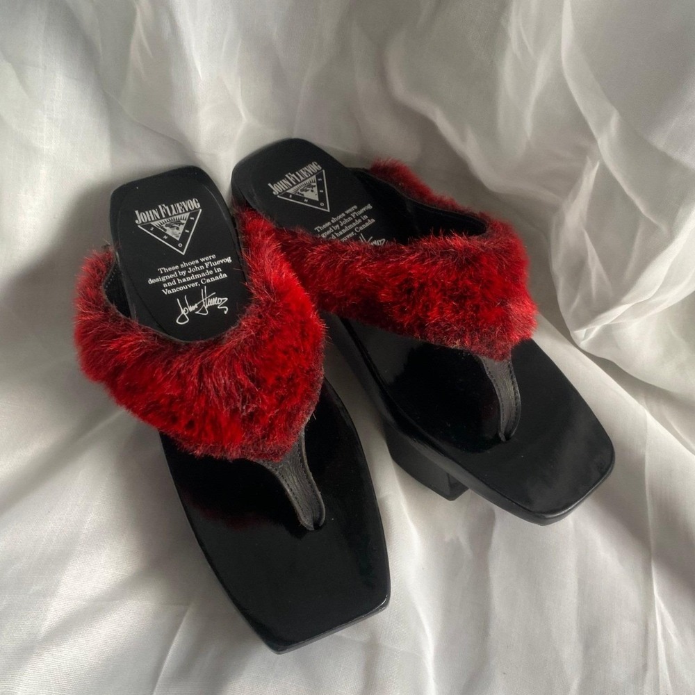 John Fluevog Red Fur Wood Geta Platform Sandals Black 36 6 Designer Luxury Bratz - Picture 3 of 9